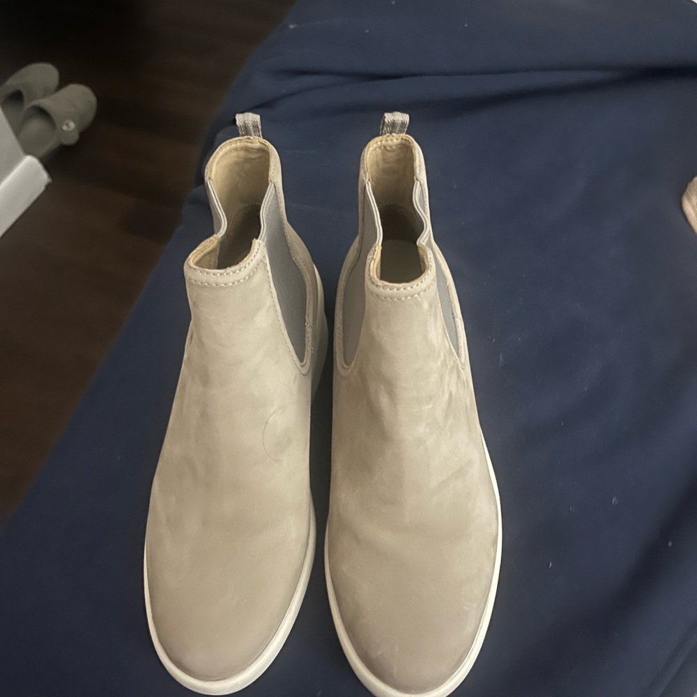 ABEO passage Chelsea size 7.5.